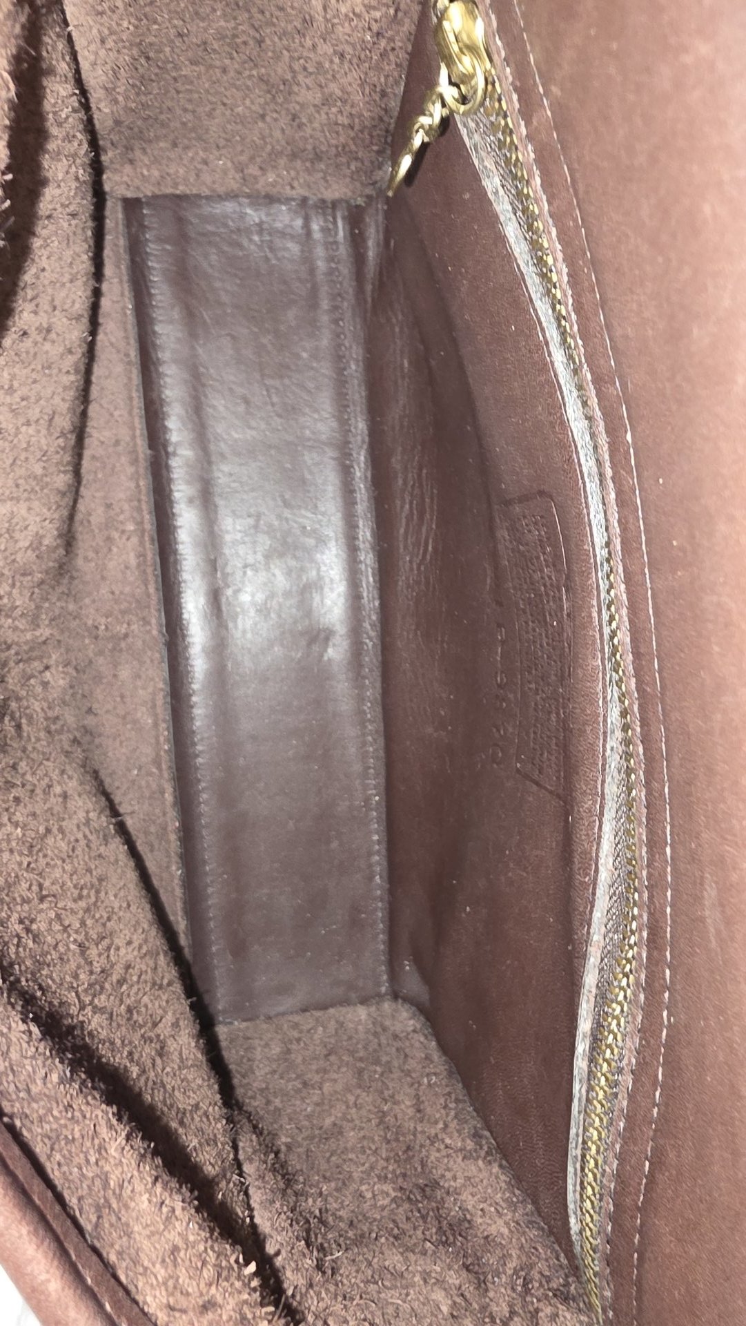 Vintage 90's Coach "Court" dark brown leather crossbody purse