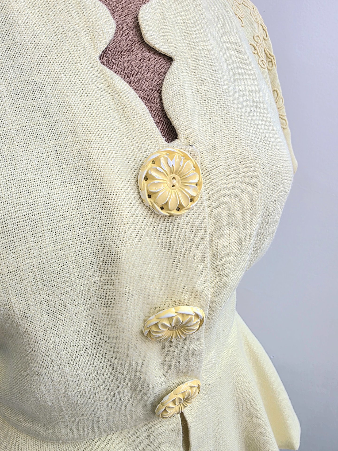 1940 pale yellow peplum blouse + skirt set, size xs