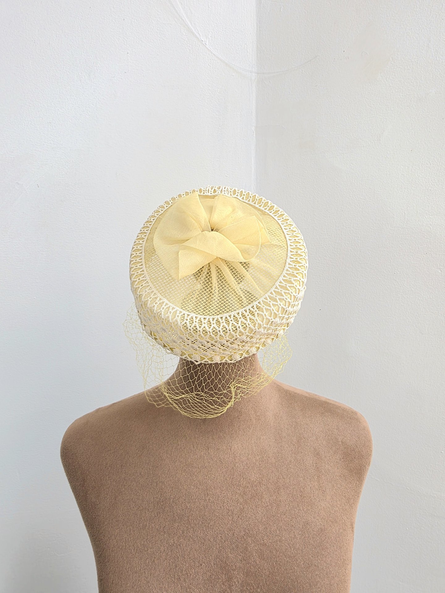 1960 Mr. John Capric pale yellow pill box hat