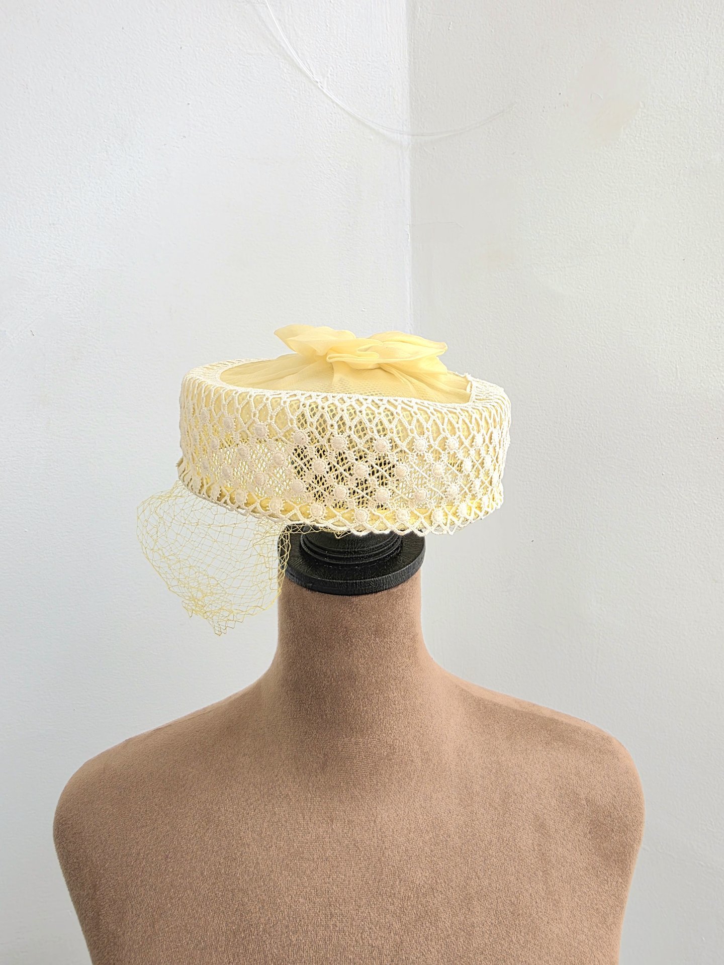 1960 Mr. John Capric pale yellow pill box hat