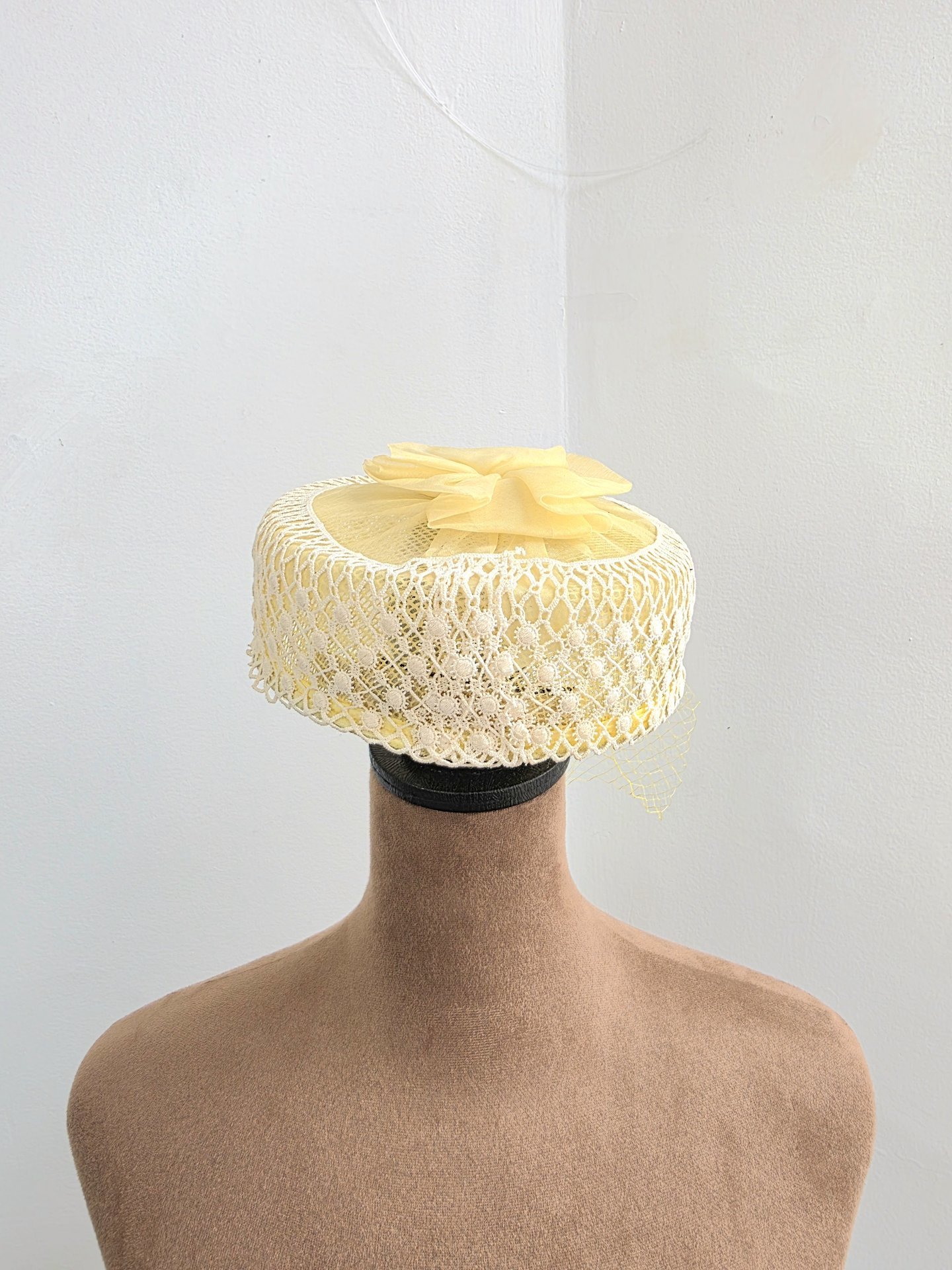 1960 Mr. John Capric pale yellow pill box hat
