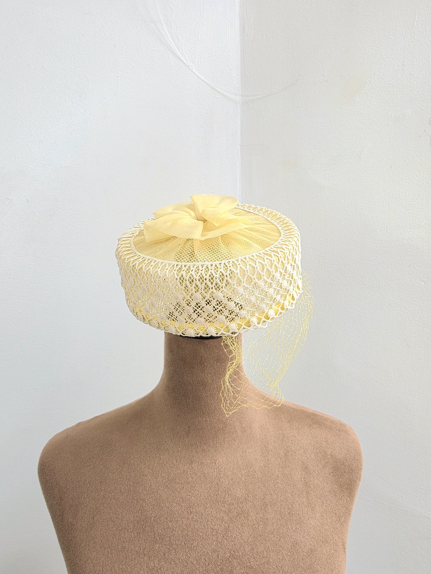1960 Mr. John Capric pale yellow pill box hat
