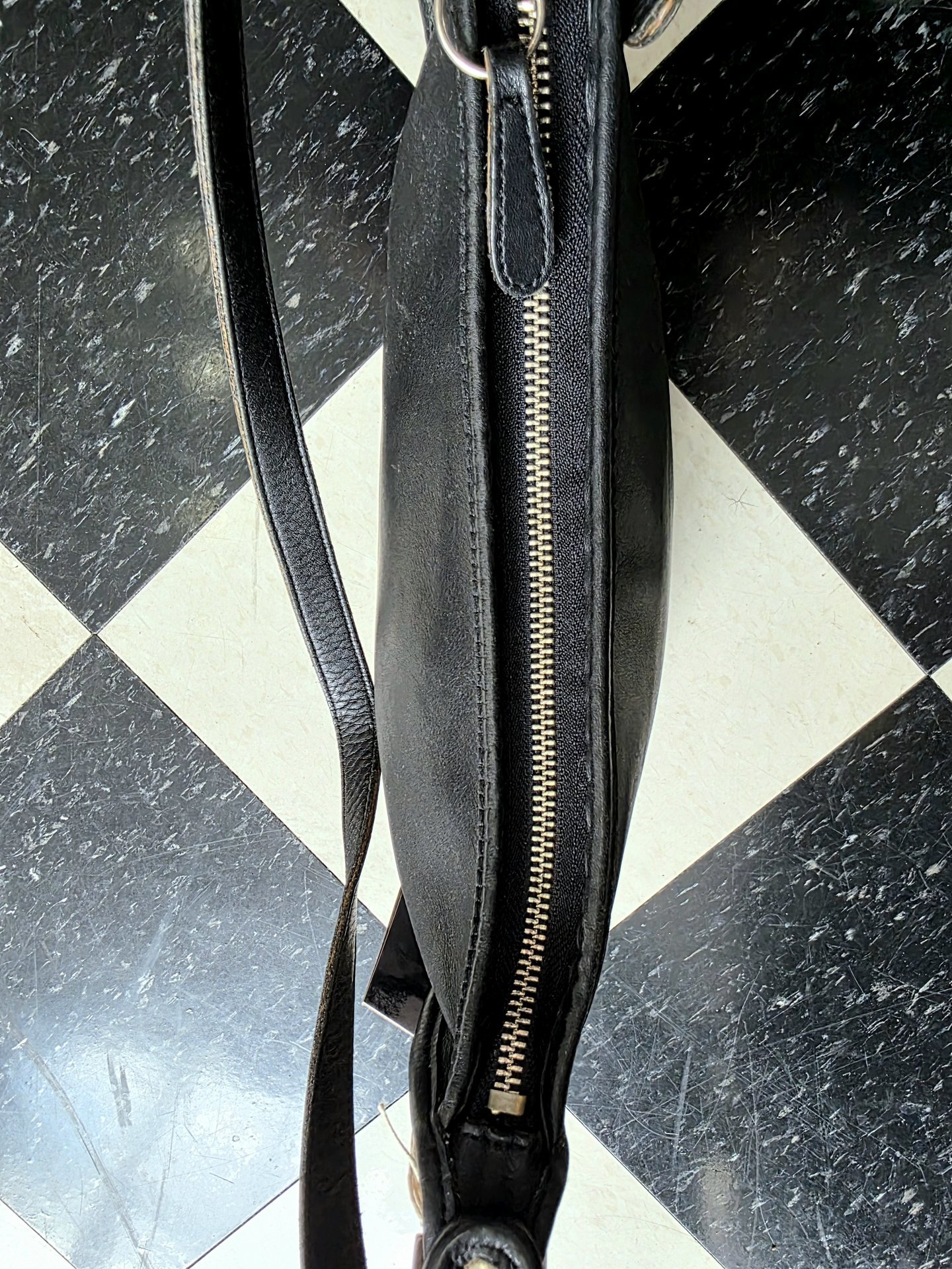 1999 COACH Andrea black leather shoulder bag