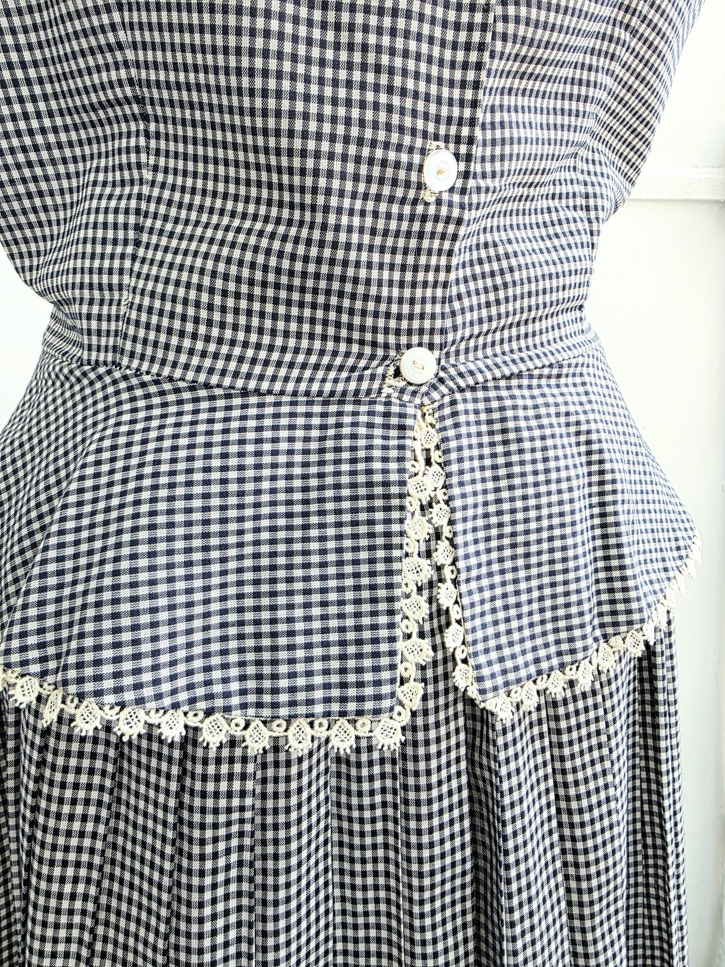 1940 gingham peplum blouse + pleated skirt set, size small
