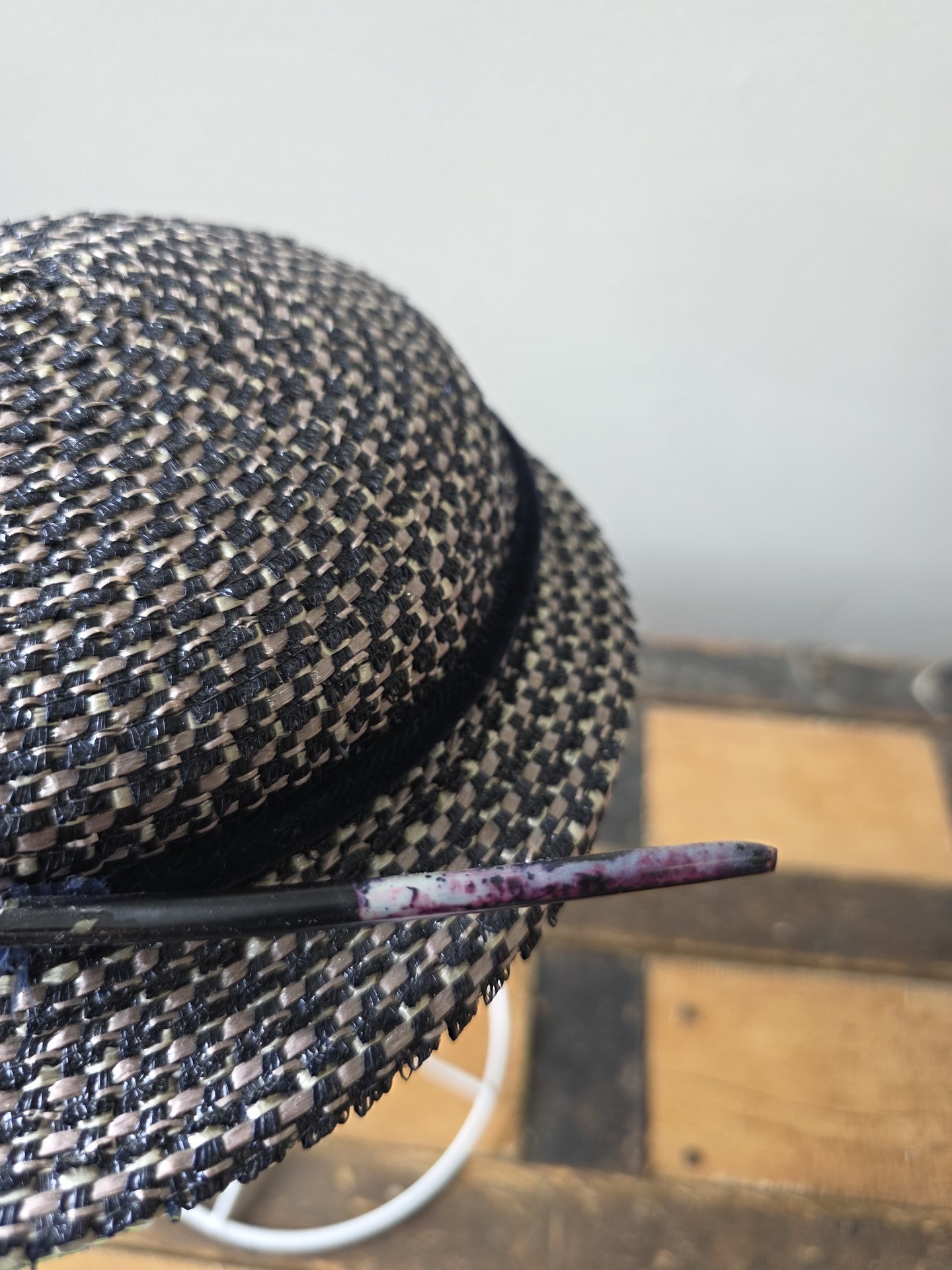 1940 Navy and white fascinator hat with feather