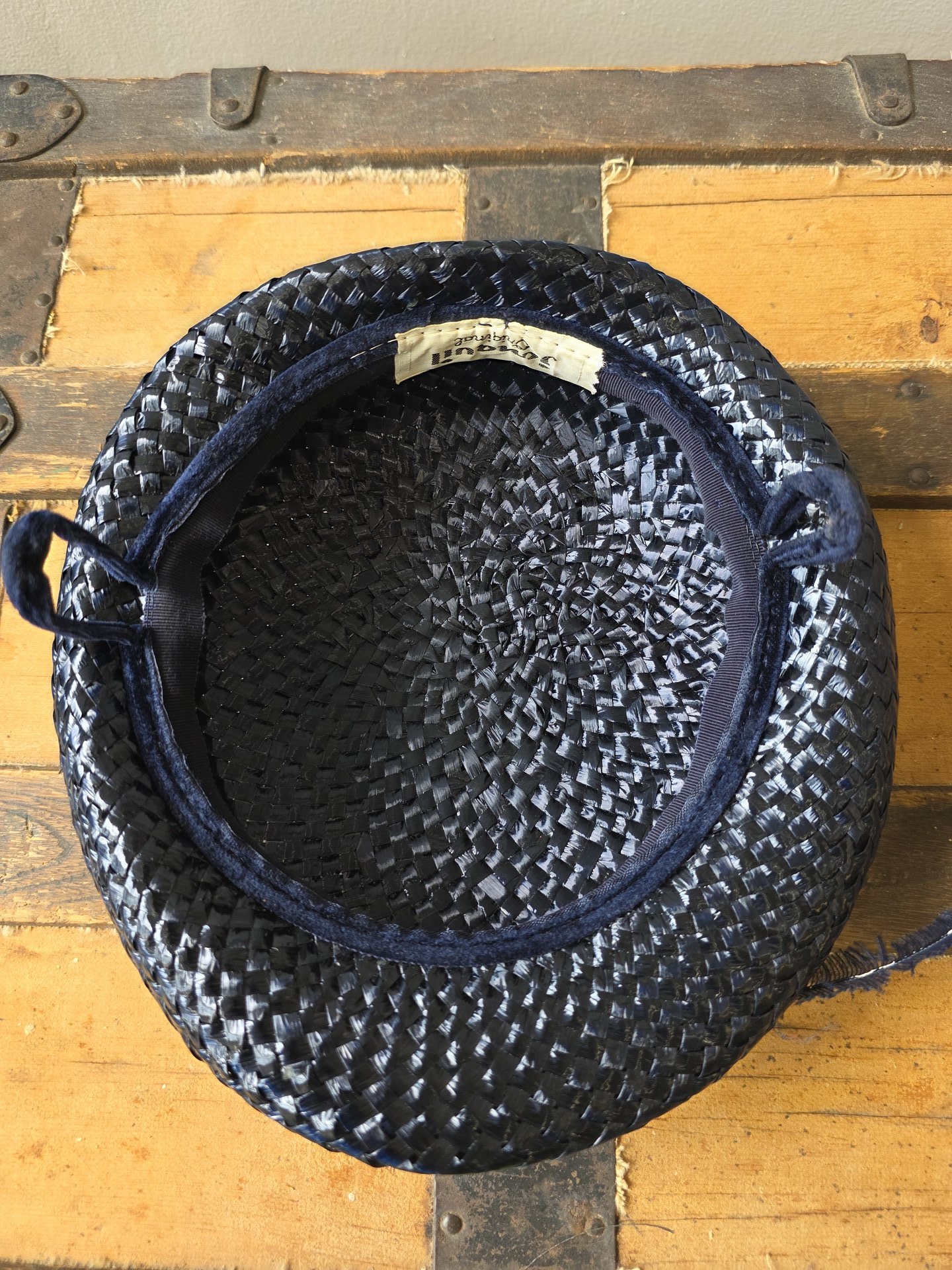 1940 dark blue navy fascinator hat with feather