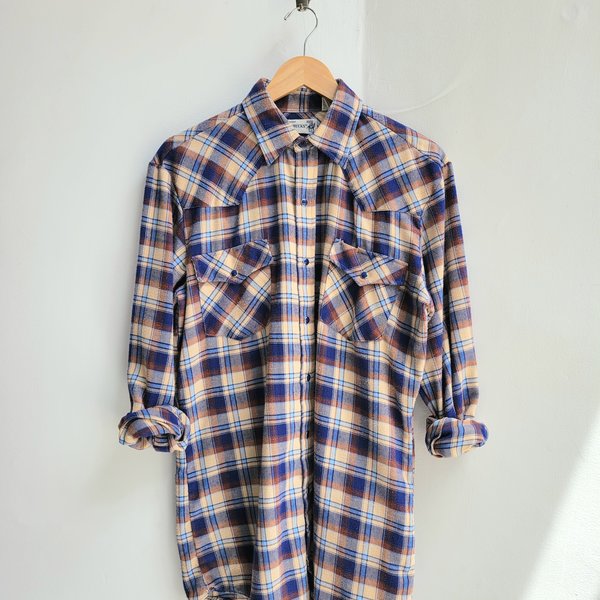 1970 Roebucks plaid flannel button up shirt with pearl snaps, size medium