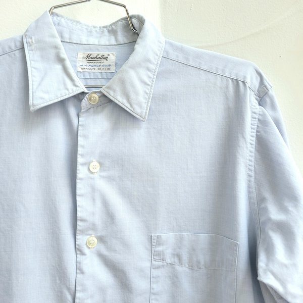 1960 Manhattan Air Force blue button up shirt, medium
