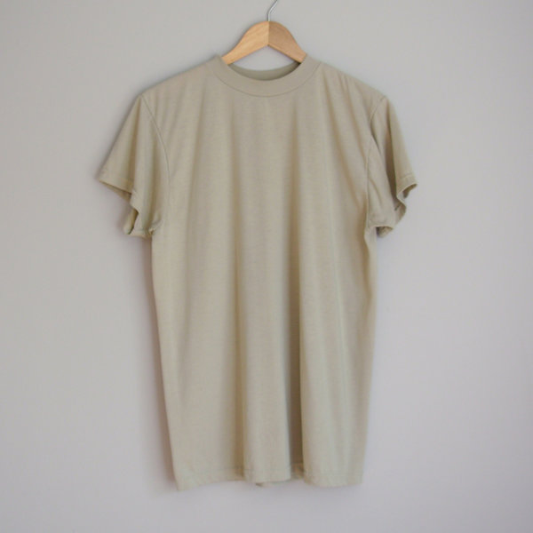 90's plain khaki tee shirt, men's size medium