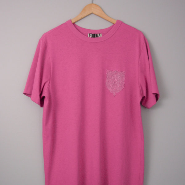 80's plain pink tee shirt with pocket, size medium