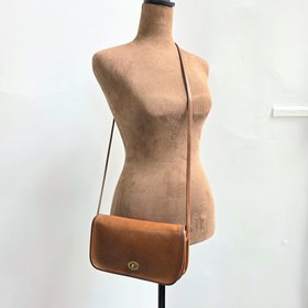 1980 COACH Dinky brown leather crossbody bag