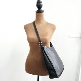 1999 COACH Andrea black leather shoulder bag