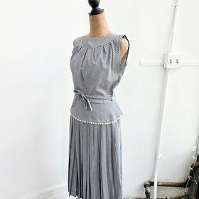 1940 gingham peplum blouse + pleated skirt set, size small